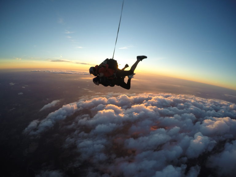 skydiving-at-night-in-michigan-skydive-tecumseh